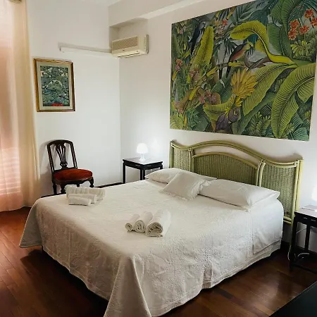 Casa Del Corso 招待所 3*